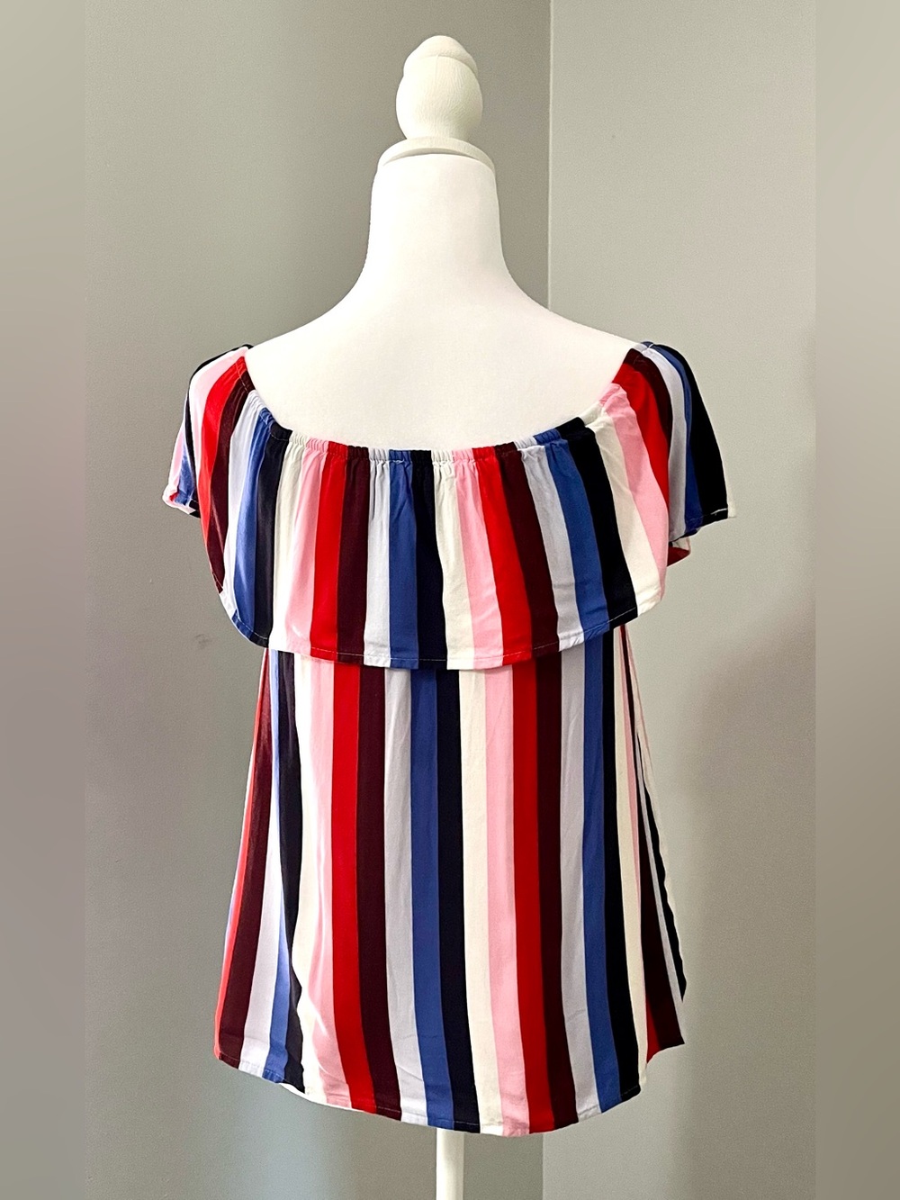 Abercrombie Kids Size 13/14 Vertical Striped Short Sleeve Top